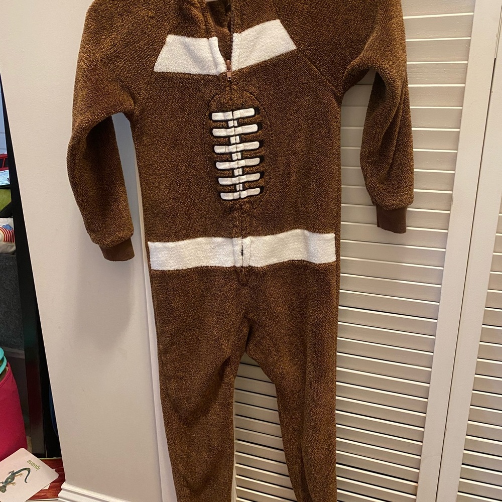 Football-Themed Onesie Pajama by Cat & Jack - Size 4/5**